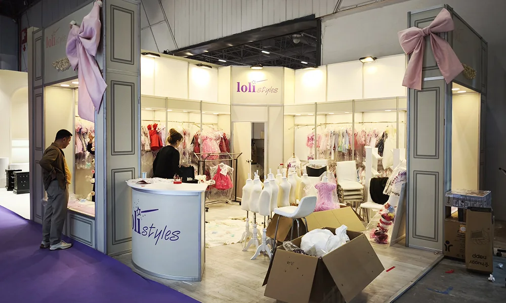 Loli Styles modular exhibition stand